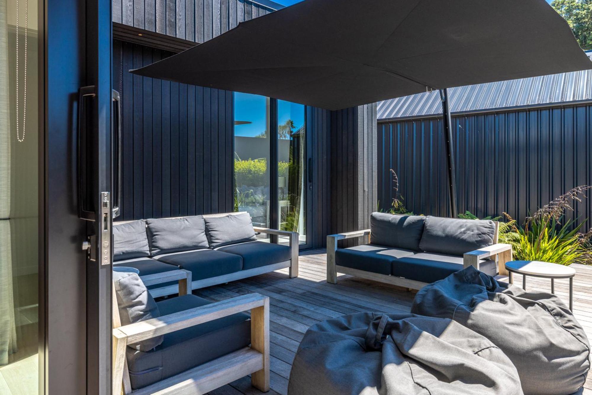 Wavesong Mahe Villa Onetangi Exterior photo